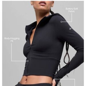 ALO Yoga Sway Full Black Zip-Up Cropped Hoodie